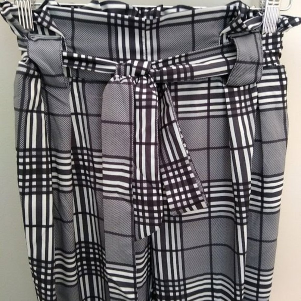 CBR Black and White Plaid Balloon Pants Medium